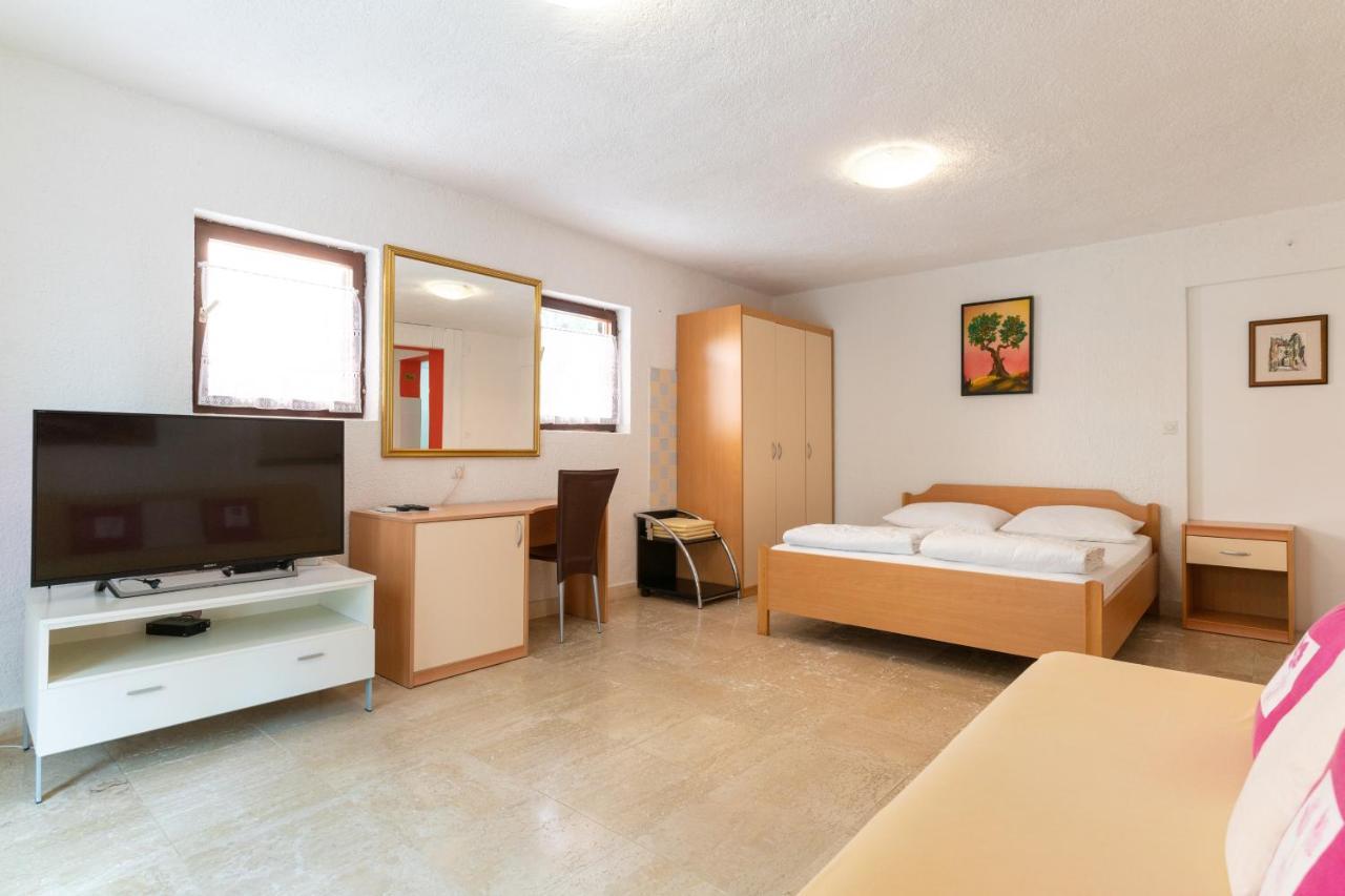 Apartment Milka Ρόβινι Εξωτερικό φωτογραφία