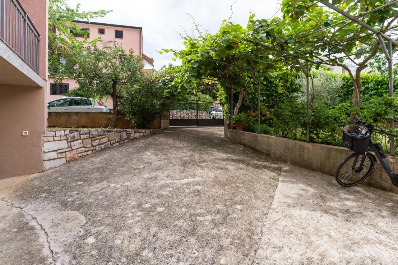 Apartment Milka Ρόβινι Εξωτερικό φωτογραφία